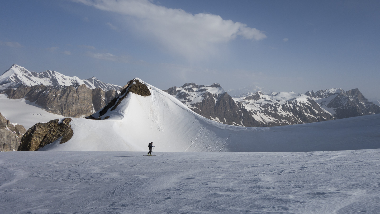 140608-080006.jpg - Glacier de Bassagne, long replat sous le sommet