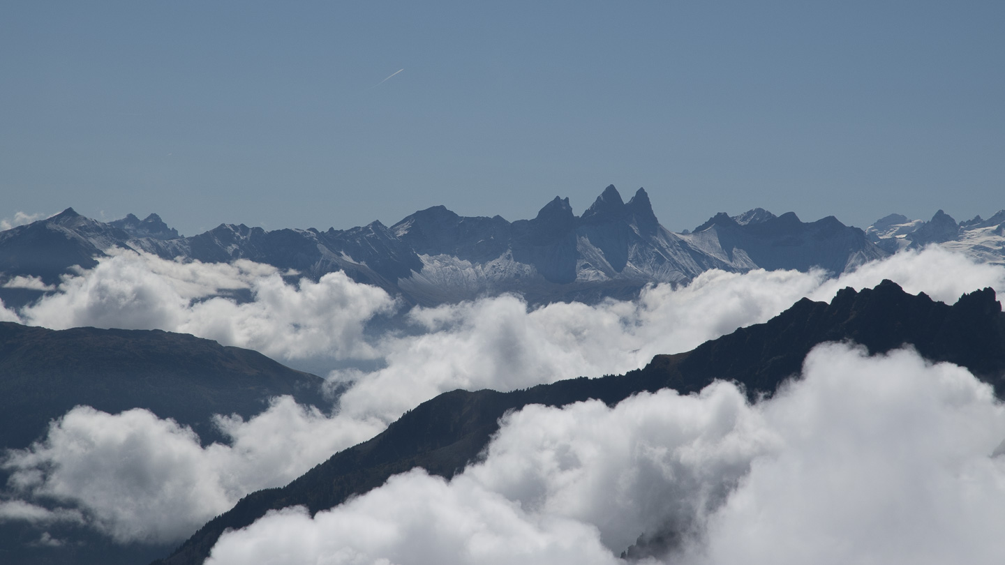 150920-122350.jpg - Au sommet de la Pointe de Rognier : aiguilles d'Arves